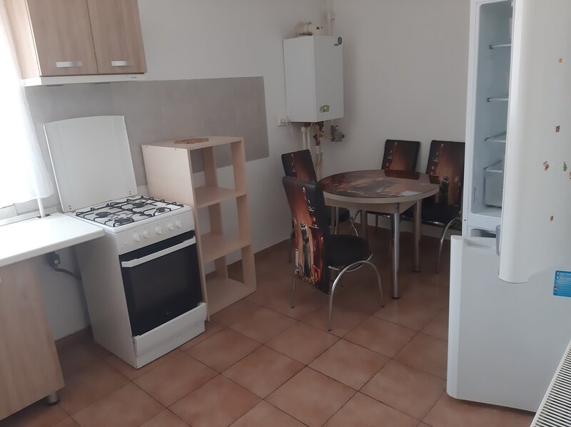 Militari, Rezidential Apusului, Rosu, Parcare