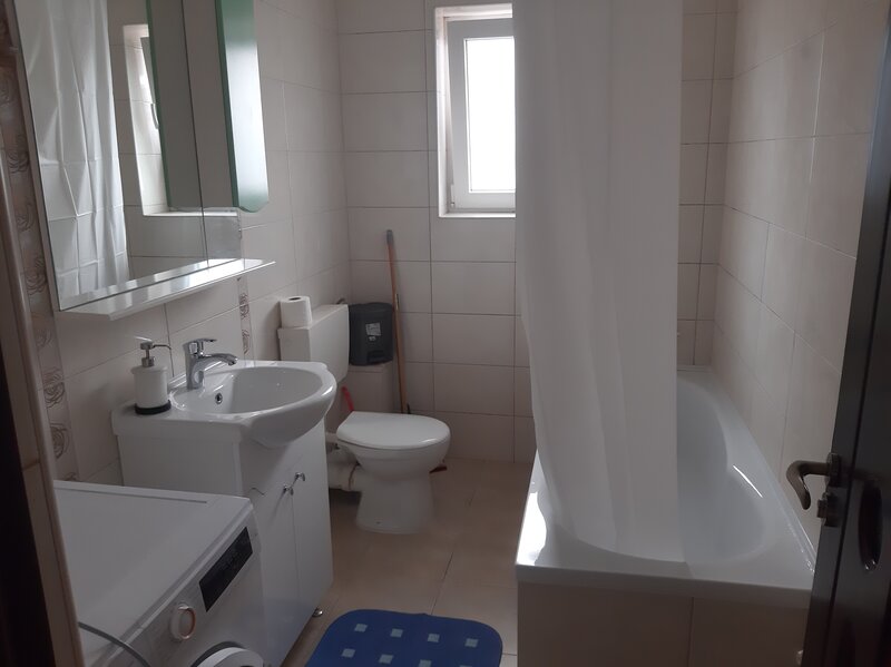 Militari, Rezidential Apusului, Rosu, Parcare