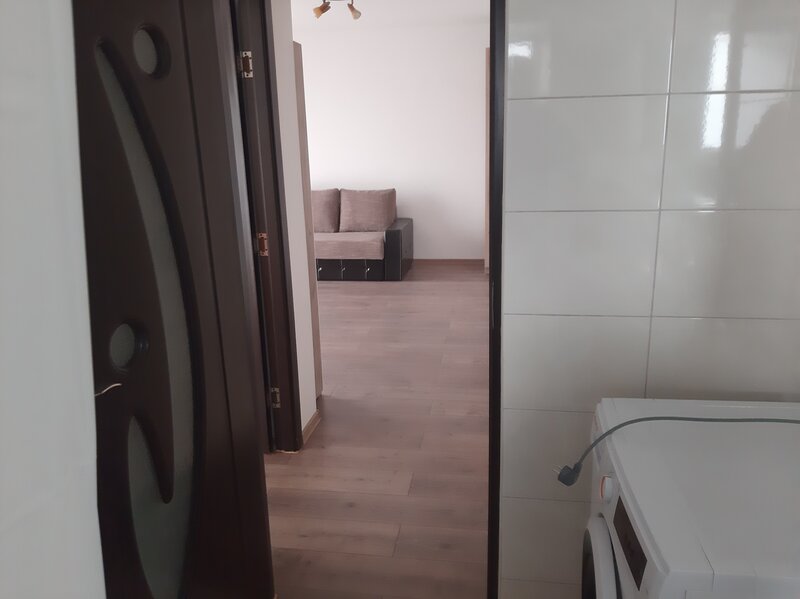 Militari, Rezidential Apusului, Rosu, Parcare